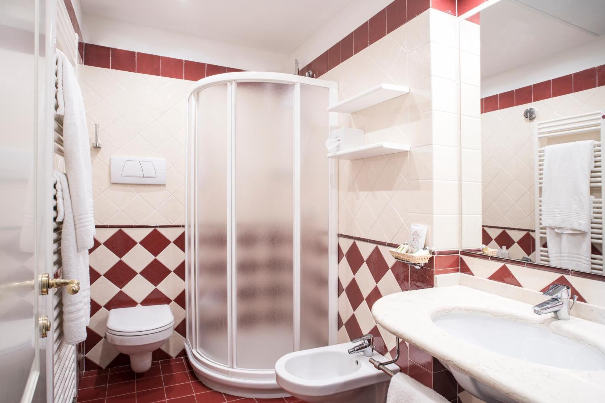 Hotel Gardenia Al Lago Gargnano Room photo